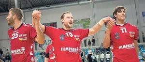 Die gemeinsamen Erfolge werden ihm fehlen. Schon vor zwei Jahren wollte Stephan Mellack (l.) seine aktive Handball-Laufbahn beenden. Nun ist endgültig Schluss. Auch Konrad Subocz (r.) geht neue Wege und verlässt den VfL Potsdam.