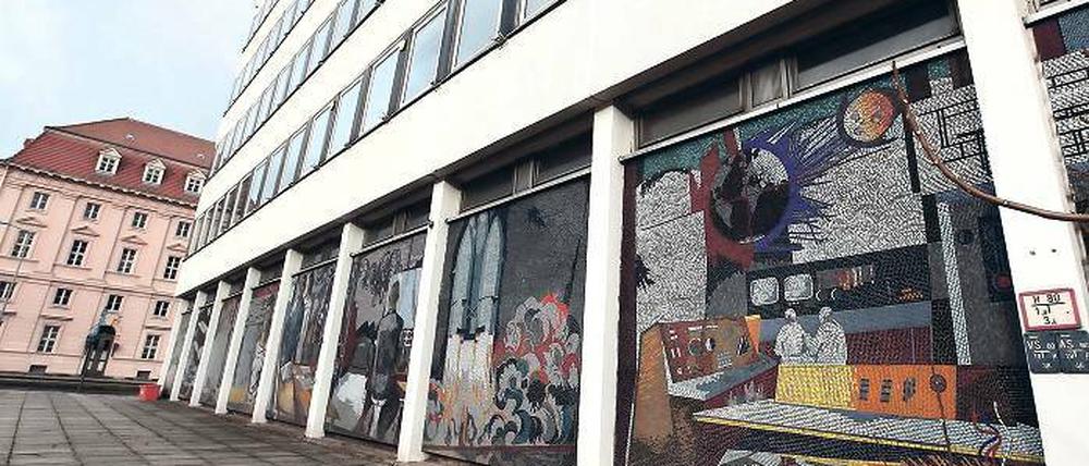 Domizil für Kreative. Das Rechenzentrum in der Breiten Straße soll ab Sommer von Künstlern und Gründern in der Kreativbranche genutzt werden. Über ein Nutzungskonzept wird derzeit beraten. Preiswerter Büroraum für Neugründer fehlt in Potsdam.