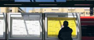 Wo geht noch was? Der Lokführerstreik hat den Berufsverkehr auch in Potsdam erheblich beeinträchtigt. Lahmgelegt hat er ihn aber nicht. Unternehmen und Mitarbeiter reagierten teilweise mit Fahrgemeinschaften, Angeboten zur Heimarbeit oder zur Gleitzeit.