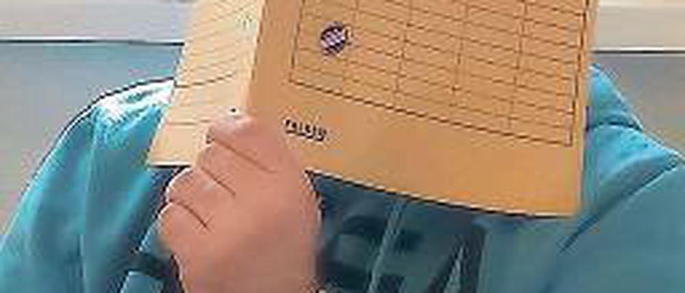 Widersprüche. Der Angeklagte beschuldigte auch die Mutter des Babys.