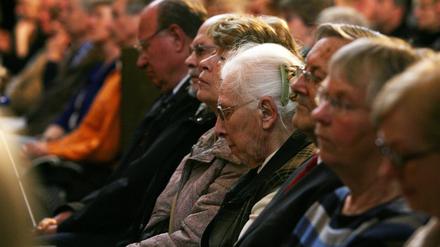 Gedenkveranstaltung in der Nikolaikirche zum 70. Jahrestag der Bombardierung Potsdams.