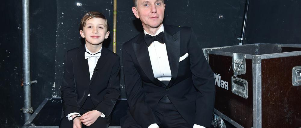 Nestor aus Potsdam mit seinem Vorbild Max Raabe.