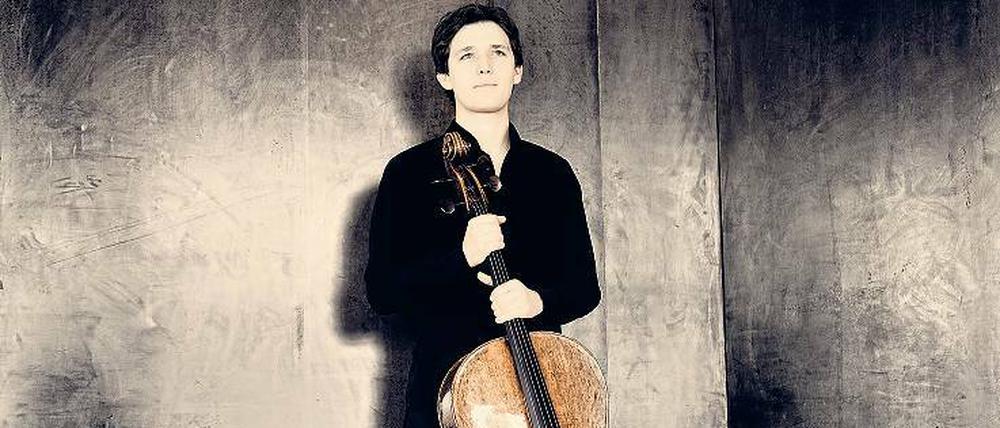 Abgebrüht? Leichtsinnig? Weder noch. Maximilian Hornung hat einfach alle technischen Hürden bewältigt und kann sich jetzt auf seinem Instrument, dem Violoncello, ganz der hohen Kunst des Ausdrucks widmen.