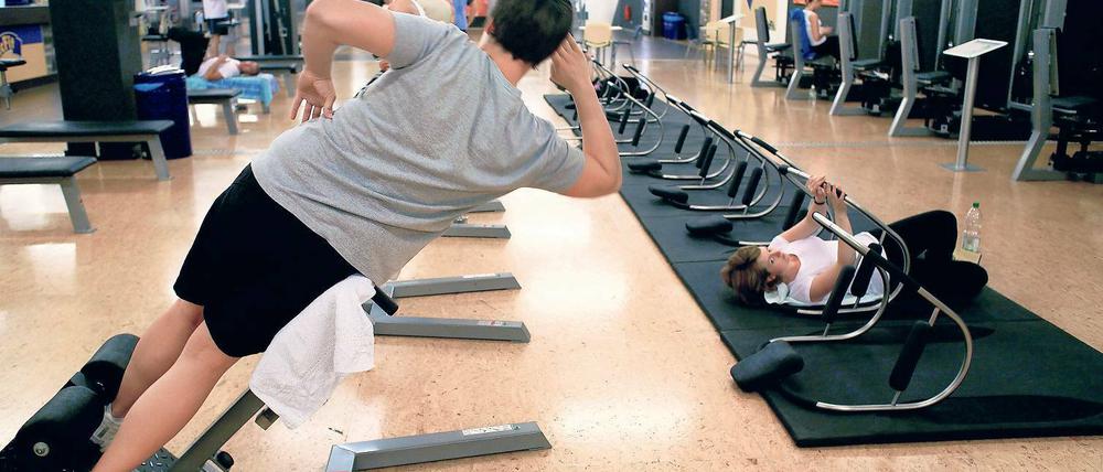 Immer mehr Deutsche investieren Geld in ihre Fitness und nutzen dafür kommerzielle Angebote. Die fitteste Stadt ist einer Studie zufolge Osnabrück.