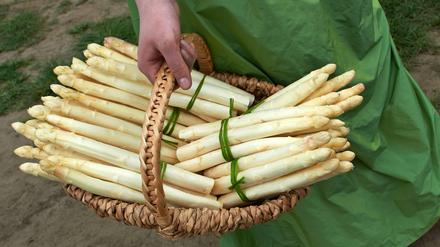 Spargel und Beeren aus Brandenburg werden teurer.