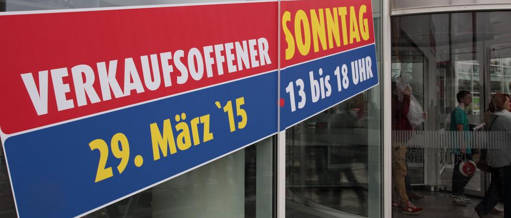 Einige Geschäfte widersetzten sich dem Verkaufsverbot am Sonntag - und müssen nun mit Strafen rechnen.