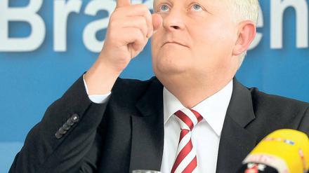 Fehlverhalten? Vorsatz wollte Innenminister Schröter seinem Staatssekretär Feuring (im Bild) nicht vorwerfen. Vertrauen bekundete er aber auch nicht.