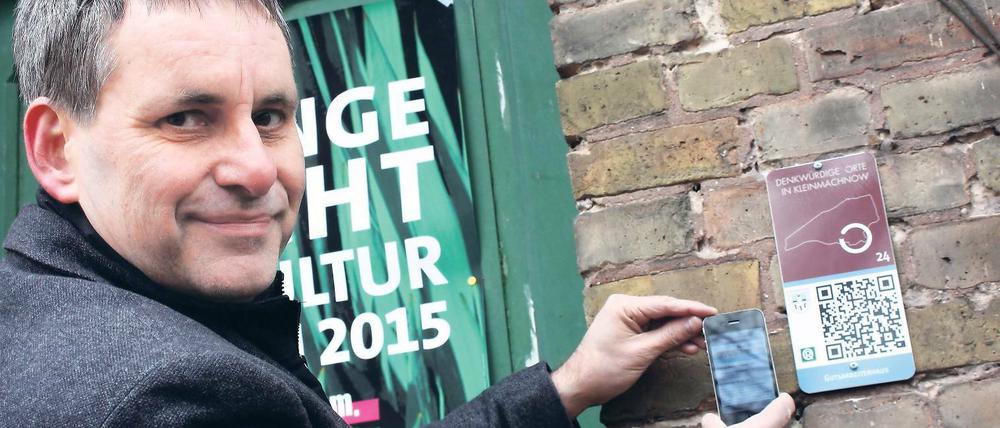Bürgermeistertest. Elf Sehenswürdigkeiten im Ort haben jetzt den QR-Code.