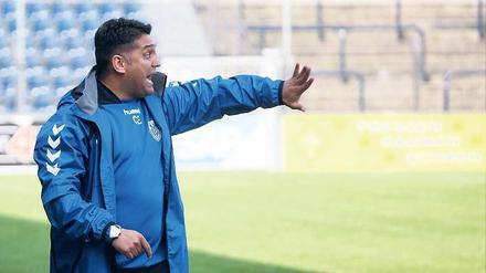Dirigent zwischen Anspruch und Wirklichkeit: Nulldrei-Coach Cem Efe