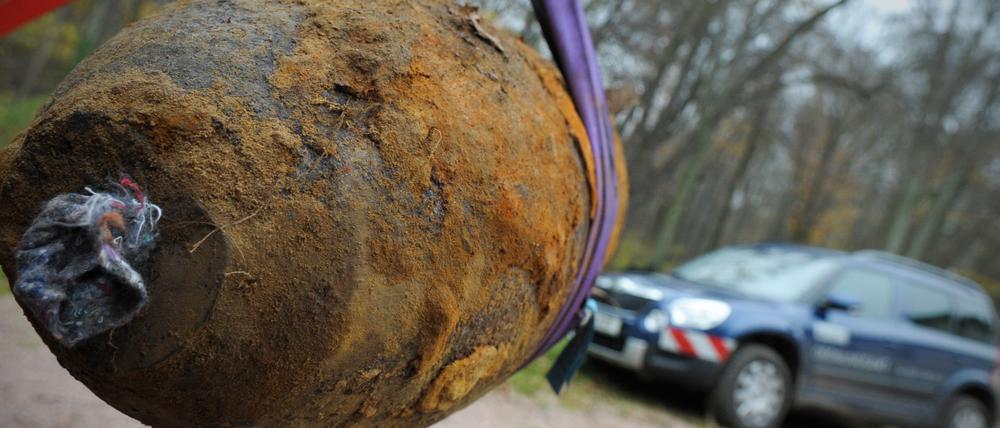 In Potsdam sollen am 5. März drei Weltkriegsbomben sowohl entschärft als auch kontrolliert gesprengt werden.