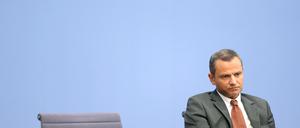 Der frühere SPD-Bundestagsabgeordnete Sebastian Edathy soll Kunde eines kanadischen Kinderporno-Händlers gewesen sein.