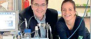 Schnelle Brüter. Peter Seeberger und Camille Correia haben die neue Methode mitentwickelt.