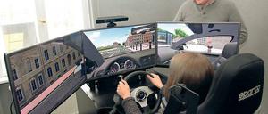 Einfach mal gegen den Baum fahren. Am Simulator ist das möglich.