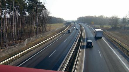 Des einen Freud, des anderen Leid. Zwar führte die neu gebaute Landesstraße 40 zur Entlastung des Güterfelder Ortskerns, aber dafür brachte sie den Anwohnern in Kienwerder und der Vogelsiedlung mehr Lärm. Weitere Schallschutzwände oder -wälle wird es jedoch vorerst nicht geben.