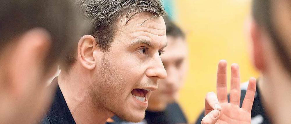 Silvio Krause findet den richtigen Ton. Der Trainer des Handball-Oberligisten HV Grün-Weiß Werder hat gemeinsam mit seinem Assistenz-Coach Max Ziegler eine schlagfertige Truppe geformt. Im Deutschen Amateurpokal träumen die Werderaner sogar von der Finalteilnahme in der Hamburger „O2 World“.
