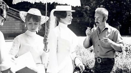 Bei der Arbeit. Egon Günther mit Jutta Hoffmann und Inge Keller (v. l.)