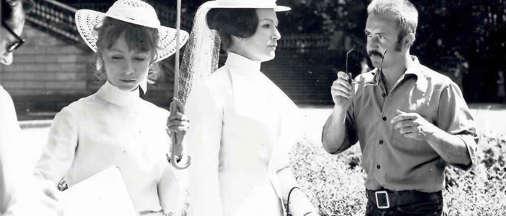 Bei der Arbeit. Egon Günther mit Jutta Hoffmann und Inge Keller (v. l.)