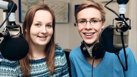 Aus Spaß am Radiomachen. Die beiden Zehntklässler des Humboldt-Gymnasiums, Judith Beyer und Bendix Lippe, sind die Macher des neuen Jugendradios „Unerhört“. Ab heute gehen sie und ihre Kollegen jeweils Mittwoch ab 18 Uhr auf UKW 89,2 für zwei Stunden auf Sendung.