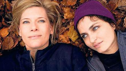 Ein existenzieller Trip aus Liebe und Lust. Marie (Ina Weisse, l.) und Ayla (Erika Marozsán, r.) wollen trotz Familie und Partnern nicht voneinander lassen. 