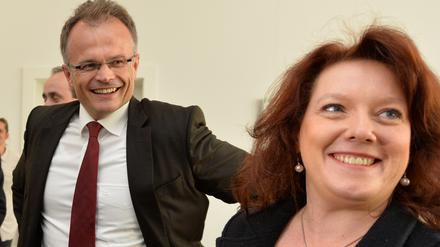Ein Grund zur Freude: Da verrät Generalsekretärin Anja Heinrich laufende Putschvorbereitungen gegen Schierack und wird in der Not zur Königsmörderin. Hellau!