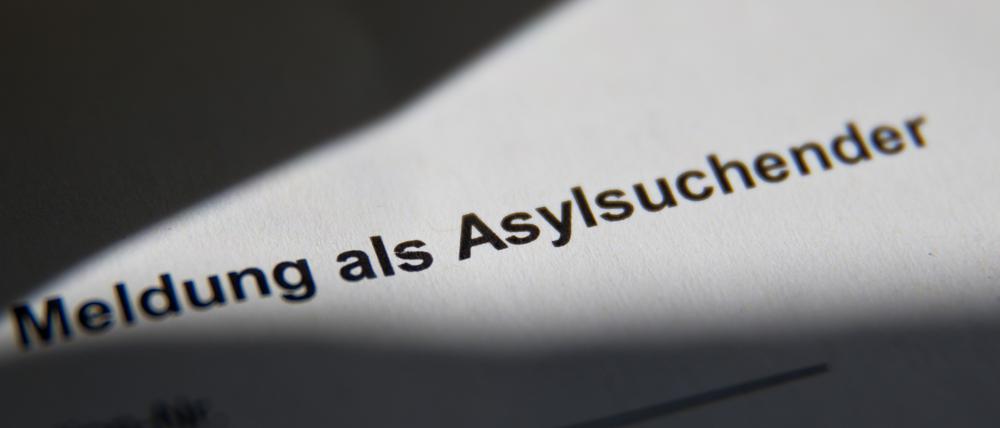 Der Zustrom von Flüchtlingen nach Brandenburg belastet zunehmend die Justiz.