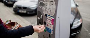 Berlin-Charlottenburg erwägt, mehr Straßen parkscheinpflichtig zu machen.