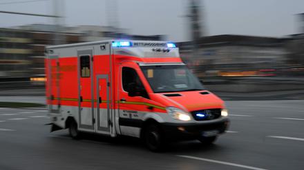 Zwei Unfallopfer wurden ins Krankenhaus gebracht.