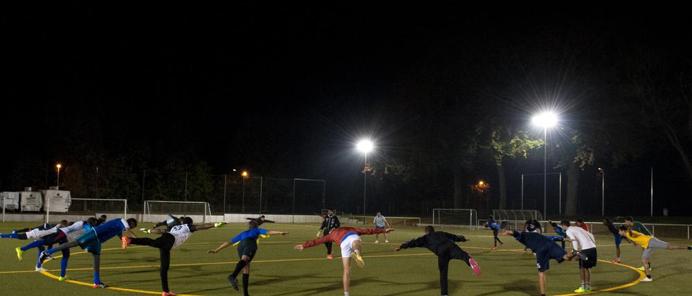 Die Flüchtlinge stellen seit Kurzem eine eigene Fußballmannschaft beim SV Babelsberg 03.