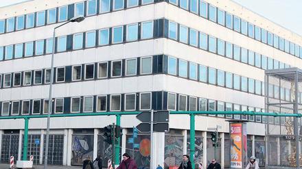 Kunst statt Abriss. Das Rechenzentrum an der Breiten Straße soll Künstlern ein Quartier bieten, so die Ansage von Oberbürgermeister Jann Jakobs. Zu welchen Konditionen ist noch offen.