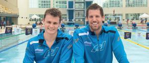 Olympisches Feeling in Rio de Janeiro. Die Potsdamer Christian Diener (l.) und Yannick Lebherz trainieren mit weiteren deutschen Spitzenschwimmern in dem Bad, das bei Olympia 2016 als Austragungsort der Wassersprung-Wettbewerbe genutzt werden soll.