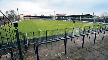 Nichts bewegt sich. Aktuell hat der Spielbetrieb im Karl-Liebknecht-Stadion Winterpause. Doch die könnte länger werden als geplant, wenn sich Stadt und der SV Babelsberg 03 nicht einigen, wie anstehende Arbeiten zu bezahlen sind.