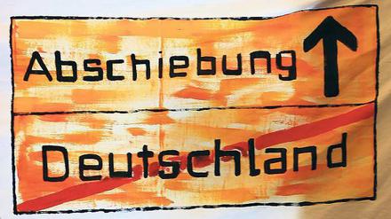 Mehr Abschiebungen. Die Zahl der abgelehnten Asylsuchenden in diesem Jahr ist laut Bundesinnenministerium deutlich höher als in den Vorjahren.