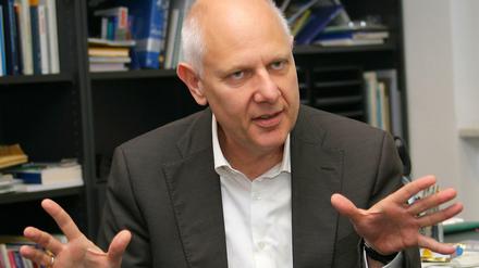 Forscher Matthias Horx prophezeit ein Smartphone-Verbot an öffentlichen Orten.