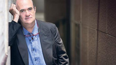 Musikalischer Schwärmer. Colm Tóibín ist ein Ire, der in New York und Barcelona zu Hause ist. Er ist 1955 in Enniscorthy geboren und lehrt an der Columbia University.