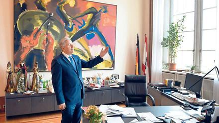 Reine Geschmacksfrage. Wowereit tauschte Leistikows Schlachtensee-Gemälde gegen das Bild „Drummer und Gitarrist“ von Rainer Fetting aus.