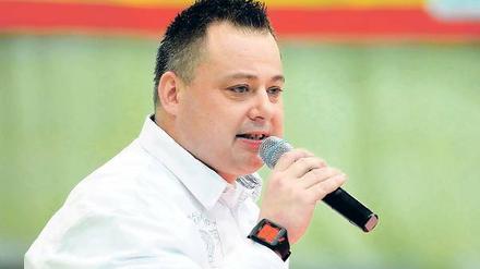 Weißes Hemd statt Trainerkutte. Sven Thoß lädt im Januar zum 20. Mal zum Potsdamer Hallenmasters ein.