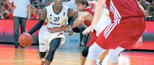 Kaum aufzuhalten. NBA-Profi Dennis Schröder will bei der EM dabei sein.