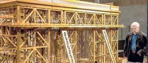 Geduldsarbeit. 36 000 Arbeitsstunden haben die Modellbauer benötigt.