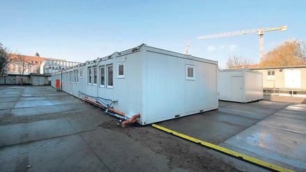 Unterkünfte gesucht. Asyl-Container auf dem alten Feuerwehrgelände.