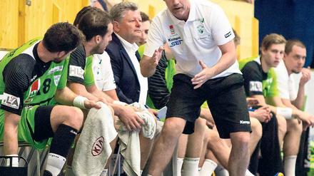 Neue Glatze. Erlingur Richardsson trainiert derzeit das österreichische Spitzenteam Westwien. Ab Sommer 2015 ersetzt er Dagur Sigurdsson bei den Füchsen Berlin.
