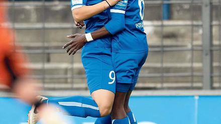Sie wollen wieder tanzen. Natasa Andonova (l.) und Genoneva Anonma.