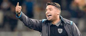 Da geht’s lang: Runde drei im Landespokal will SVB-Trainer Cem Efe heute erreichen. Dafür muss seine Truppe den SV Preussen Eberswalde ausschalten. Anstoß ist um 19 Uhr im Westendstadion.