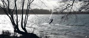 Auslöser. Der Kauf des Wandlitzsees durch einen Düsseldorfer Investor sorgte 2003 für Ärger. Der neue Eigentümer erhob plötzlich von Anliegern hohe Pachten für die Nutzung der Stege. Landesweit gründeten sich Initiativen gegen die Privatisierung der Gewässer.