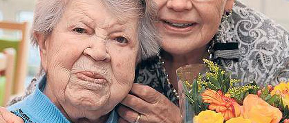 Kämpfernatur. Erna Lorenz mit ihrer Tochter Ursula Feigel.