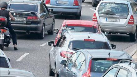 Die Wirtschaft wartet mit. Die Potsdamer Unternehmen beschweren sich auch über den Dauerstau, das Baustellenchaos und die Pförtnerampeln.