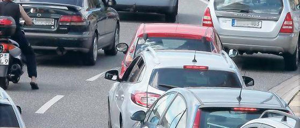 Die Wirtschaft wartet mit. Die Potsdamer Unternehmen beschweren sich auch über den Dauerstau, das Baustellenchaos und die Pförtnerampeln.