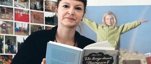 Traurig sein ist ganz normal. Nicole Menzel vom Palliativberatungsdienst betreut eine Kindertrauergruppe. Zum Thema Tod und Sterben gibt es außerdem viele Kinderbücher.