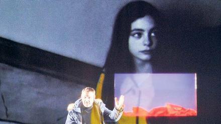 Perfekte Wahl. Jon-Kaare Koppe spielt den Kreuzfahrer mit beeindruckender Intensität.