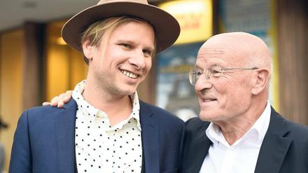 Am Wochenende mit Marcuse im Freiland. Ansonsten ist Robert Stadlober (l.) momentan noch im Kinofilm „Diplomatie“ des Potsdamer Regisseurs Volker Schlöndorff zu sehen.