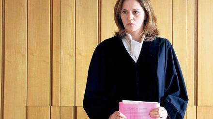 Richterin Corinna Kleist (Martina Gedeck) legt sich im Film mit einem arabischen Dealer und seinem Clan an.